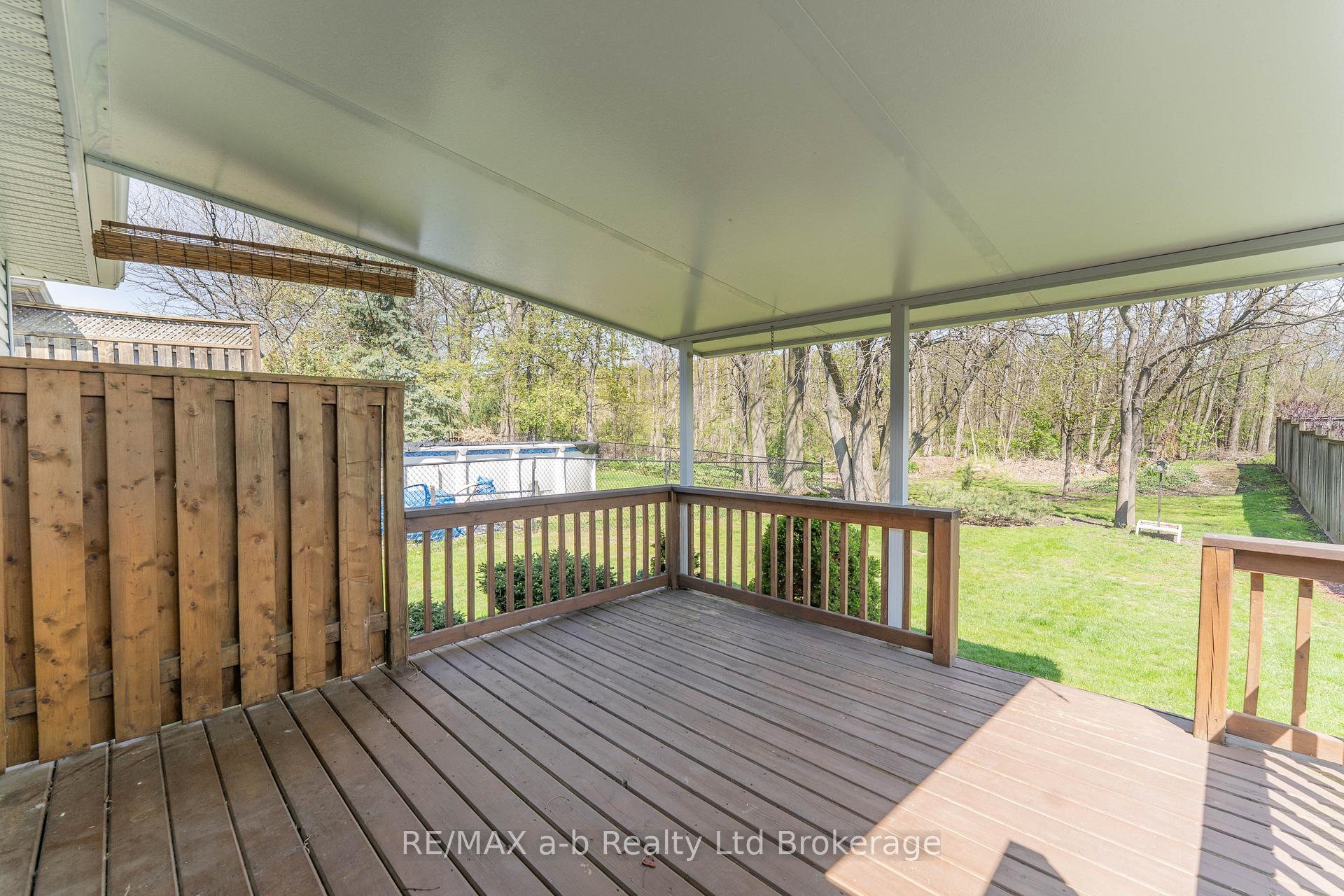 Photo 36 of 44 Beech Boulevard, Tillsonburg — HOMEH