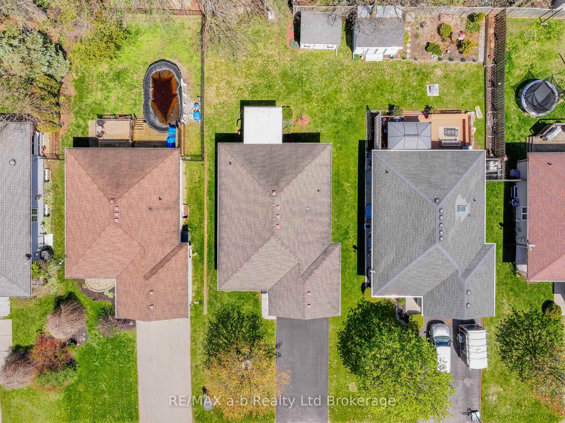 Photo 39 of 44 Beech Boulevard, Tillsonburg — HOMEH