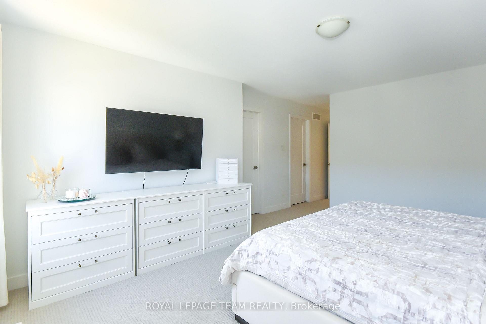Photo 30 of 725 Capricorn Circle, Ottawa, Riverside South/Gloucester Glen — HOMEH
