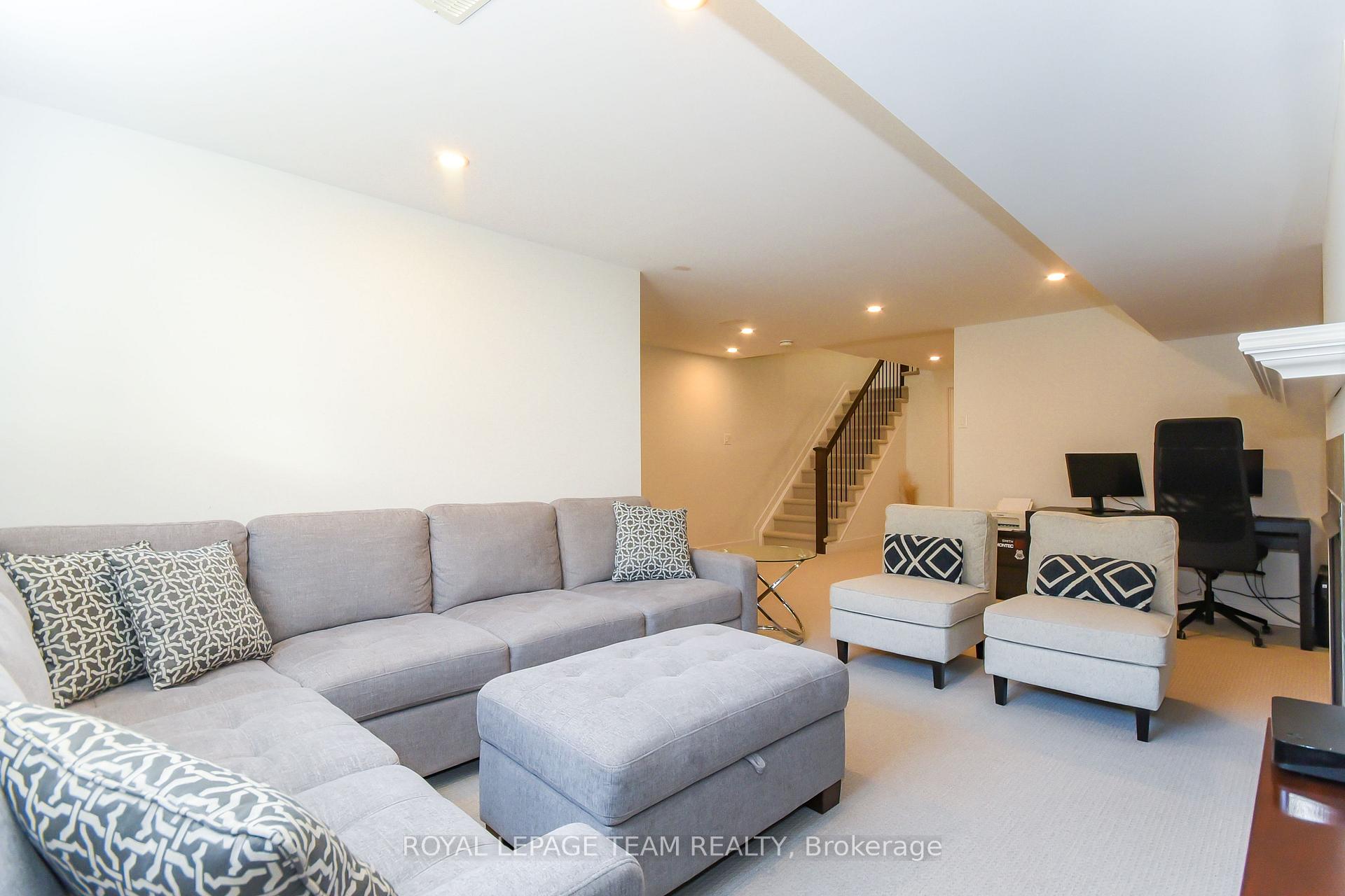 Photo 46 of 725 Capricorn Circle, Ottawa, Riverside South/Gloucester Glen — HOMEH