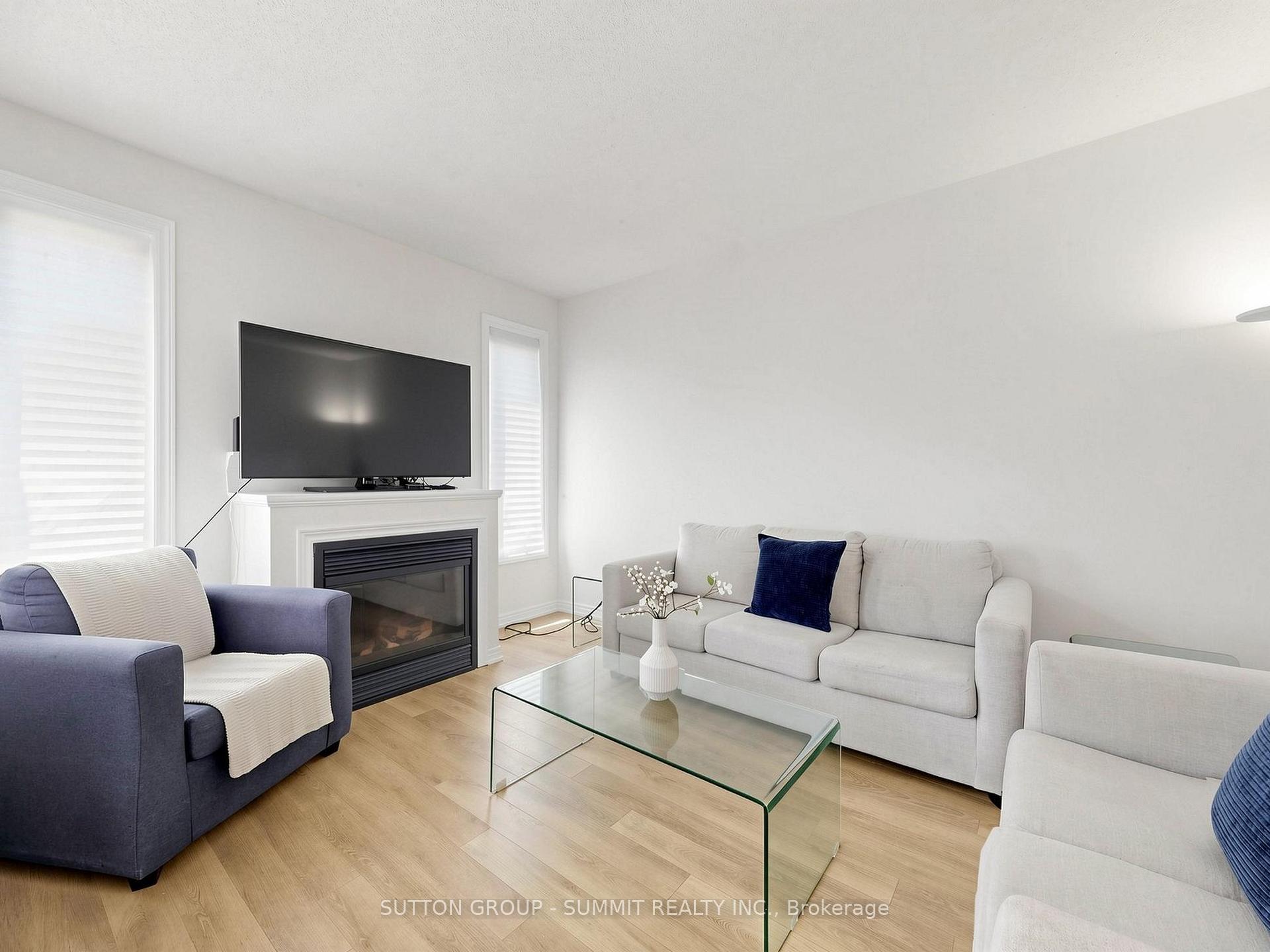 Photo 8 of 4880 Yorkshire Avenue, Mississauga, Hurontario — HOMEH