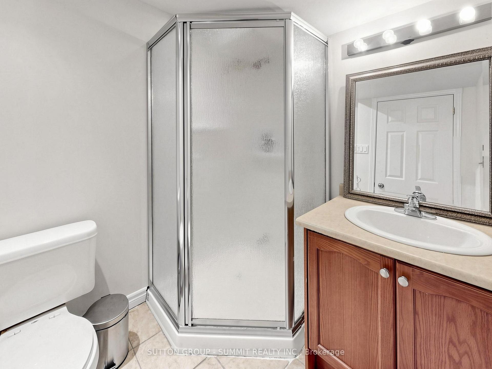 Photo 35 of 4880 Yorkshire Avenue, Mississauga, Hurontario — HOMEH