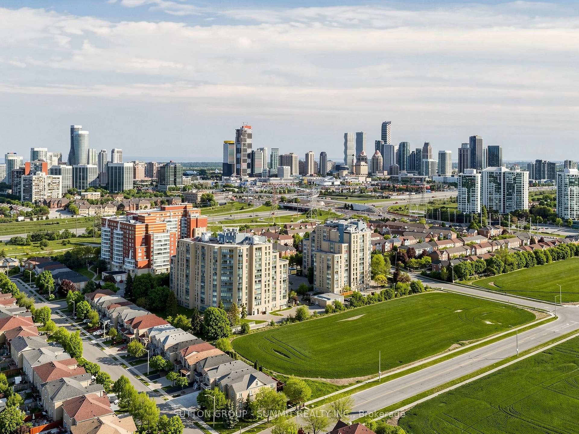 Photo 49 of 4880 Yorkshire Avenue, Mississauga, Hurontario — HOMEH