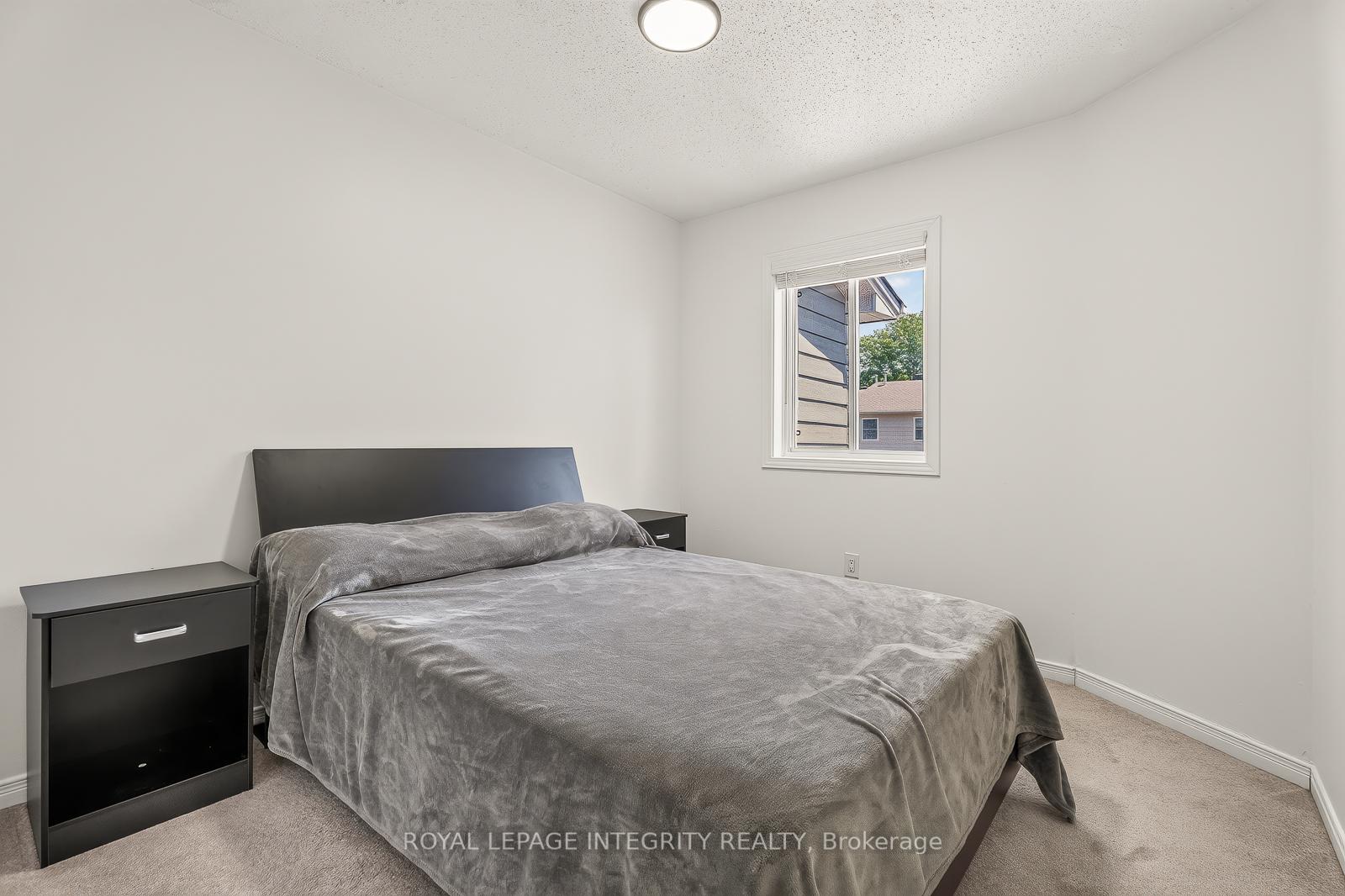 Photo 27 of 16 Stamford Private, Ottawa, Hunt Club Park/Greenboro — HOMEH