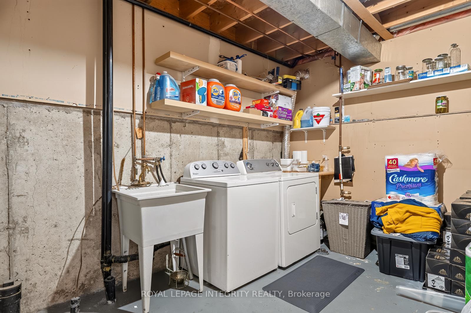 Photo 34 of 16 Stamford Private, Ottawa, Hunt Club Park/Greenboro — HOMEH