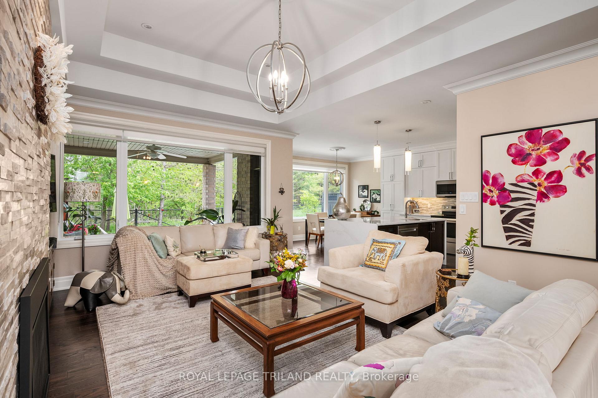Photo 8 of 1824 Upper West Avenue, London, South B — HOMEH