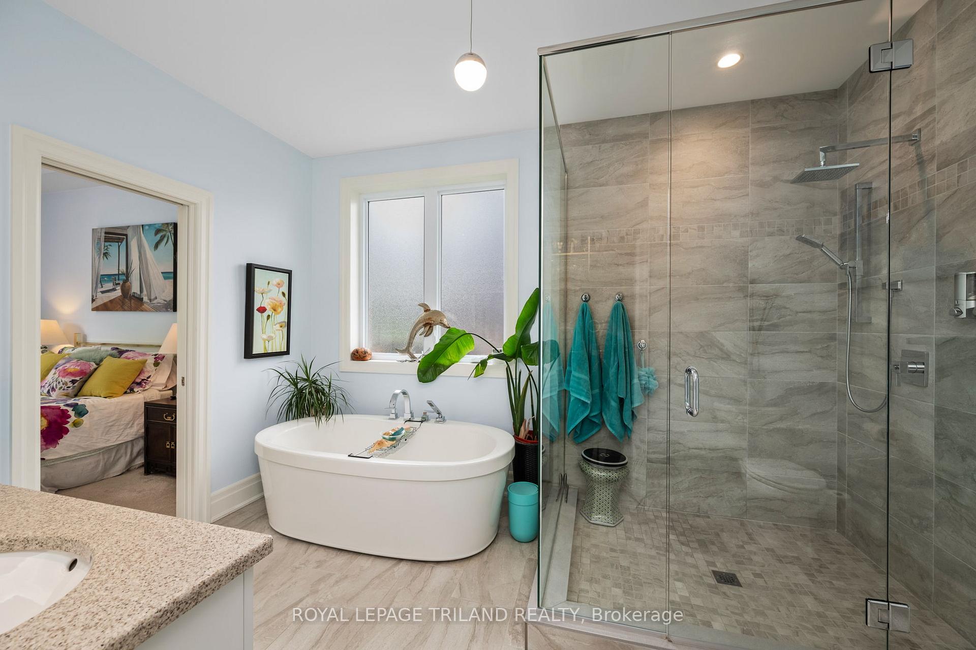 Photo 21 of 1824 Upper West Avenue, London, South B — HOMEH