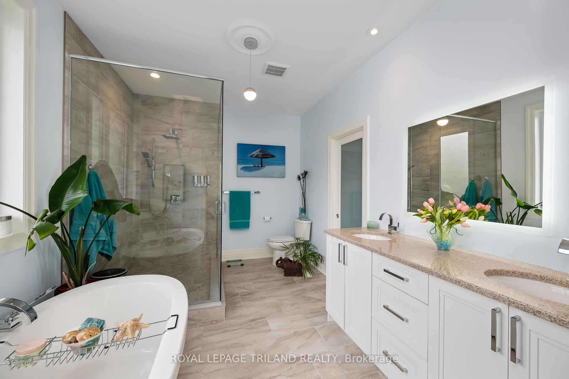 Photo 22 of 1824 Upper West Avenue, London, South B — HOMEH