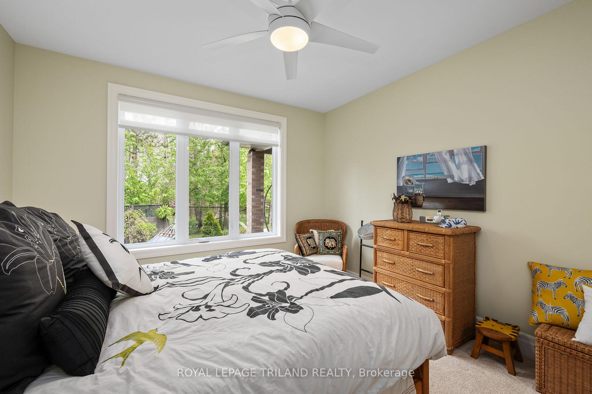 Photo 23 of 1824 Upper West Avenue, London, South B — HOMEH
