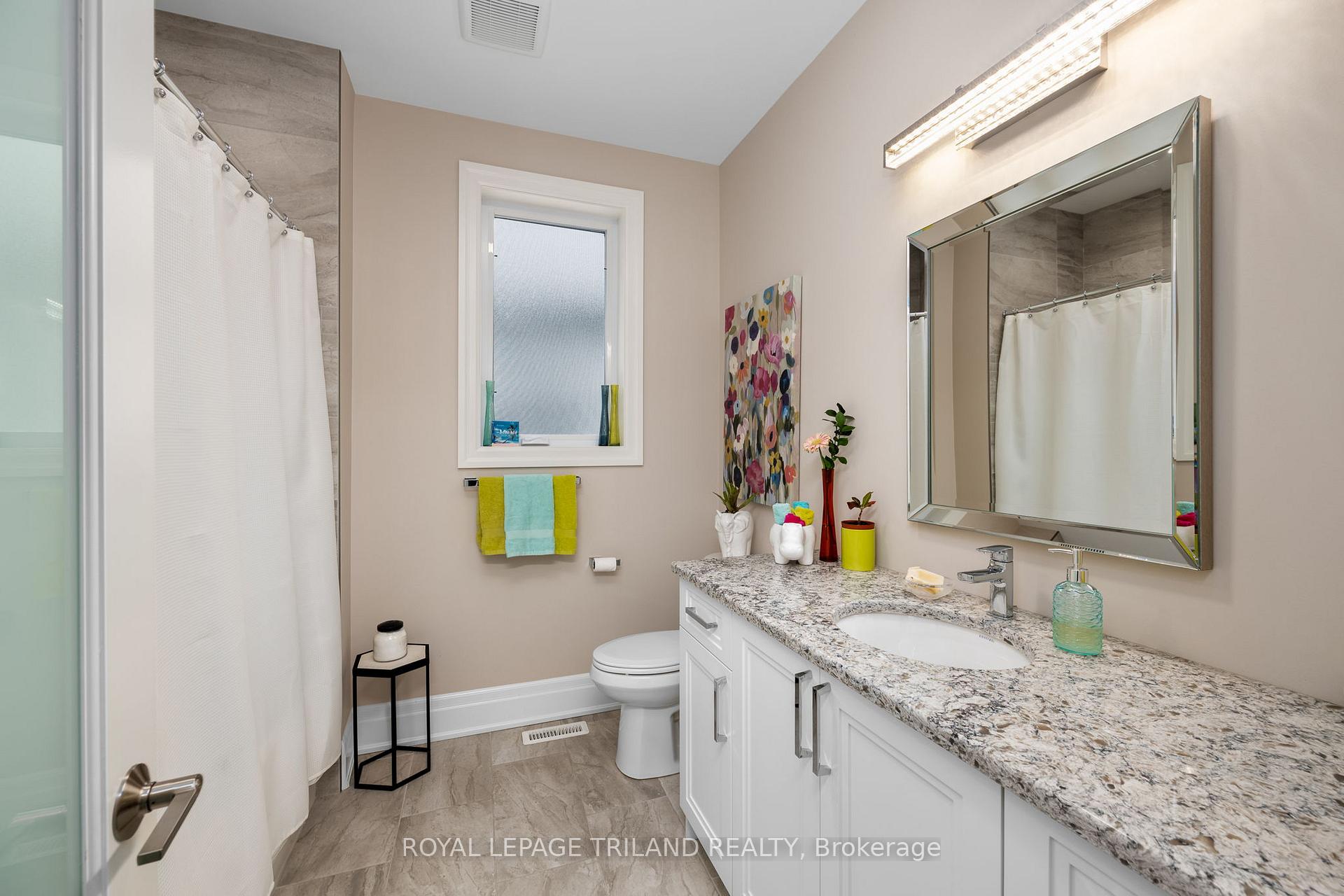 Photo 25 of 1824 Upper West Avenue, London, South B — HOMEH