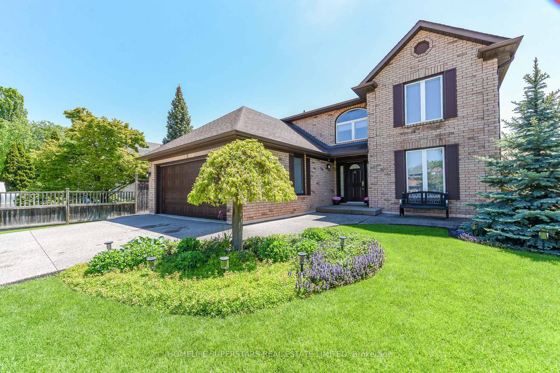 Photo 1 of 168 River Oaks Boulevard E, Oakville, River Oaks — HOMEH