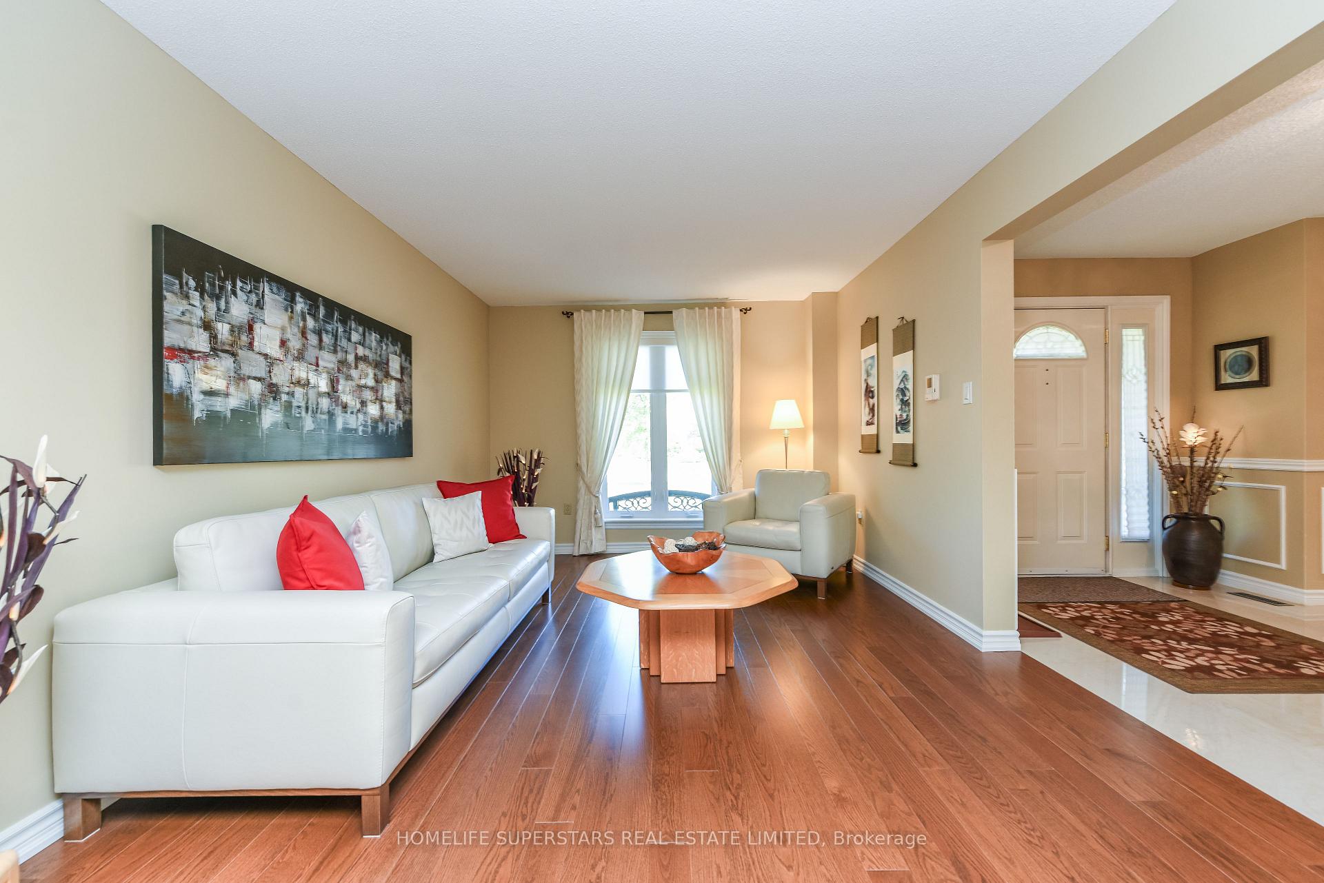 Photo 6 of 168 River Oaks Boulevard E, Oakville, River Oaks — HOMEH
