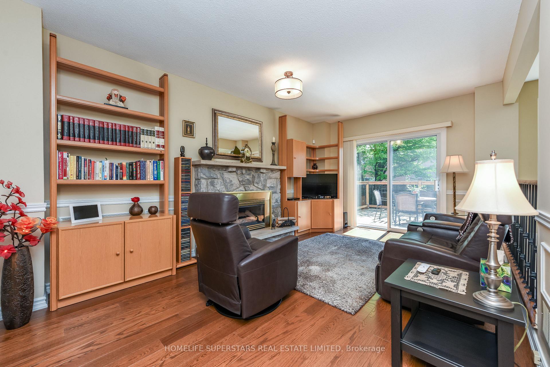 Photo 9 of 168 River Oaks Boulevard E, Oakville, River Oaks — HOMEH