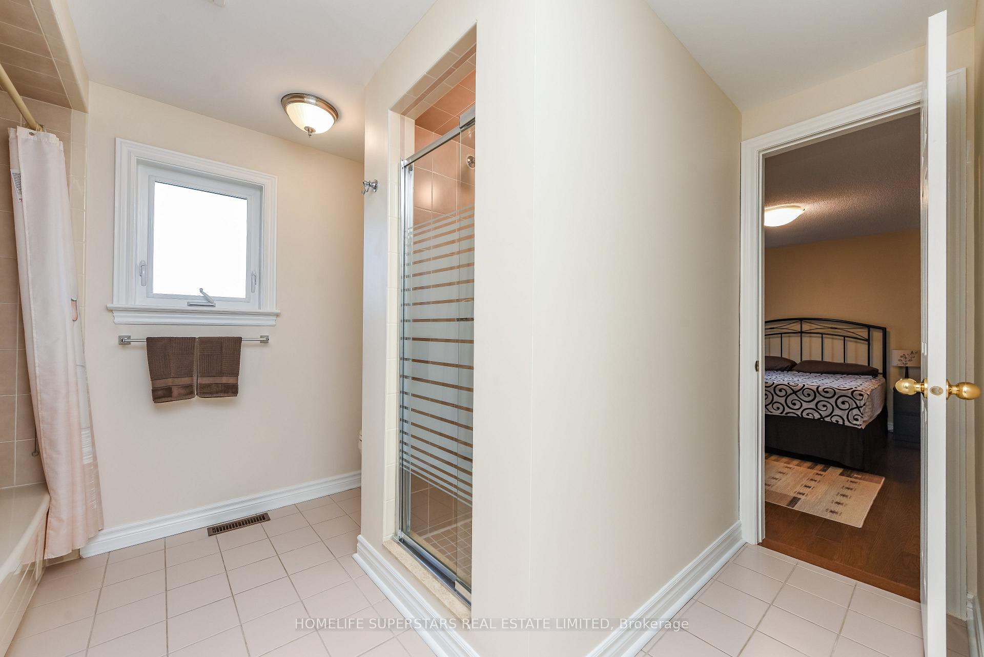 Photo 29 of 168 River Oaks Boulevard E, Oakville, River Oaks — HOMEH
