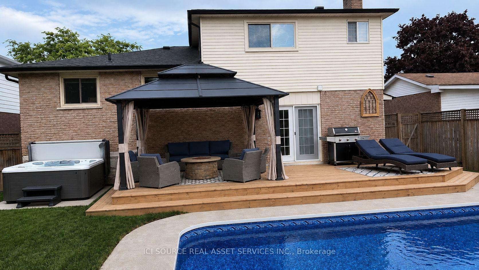 Photo 2 of 10 Mcdonagh Drive, Kawartha Lakes, Lindsay — HOMEH