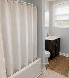 Photo 13 of 10 Mcdonagh Drive, Kawartha Lakes, Lindsay — HOMEH