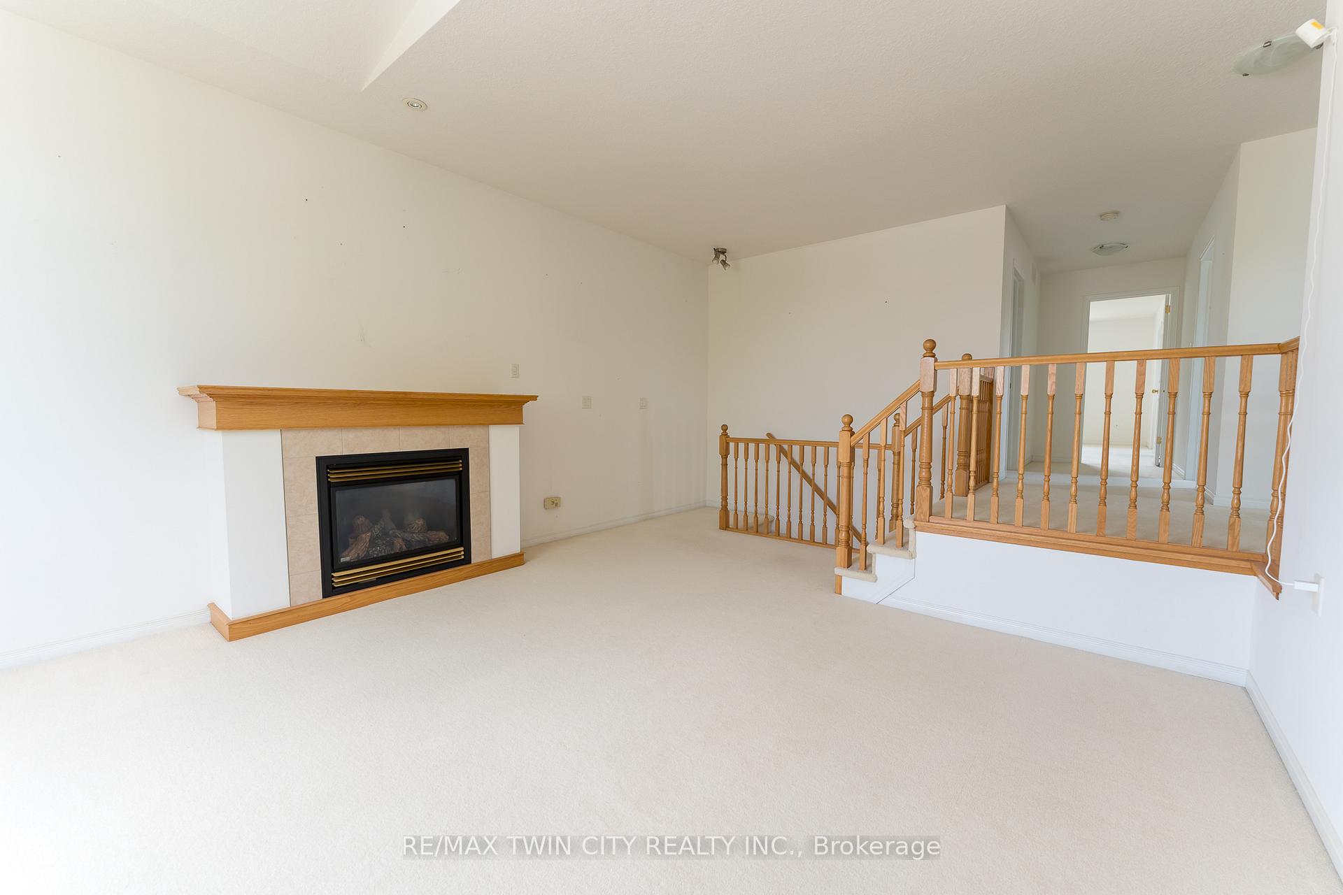 Photo 14 of 211 Sleaford Street, Waterloo, Colonial Acres — HOMEH