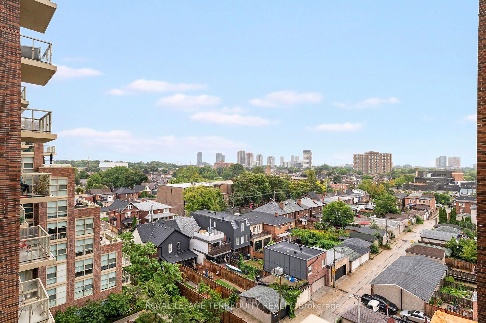 Photo 10 of Unit 804, 1787 St Clair Avenue W, Toronto, Weston-Pellam Park — HOMEH