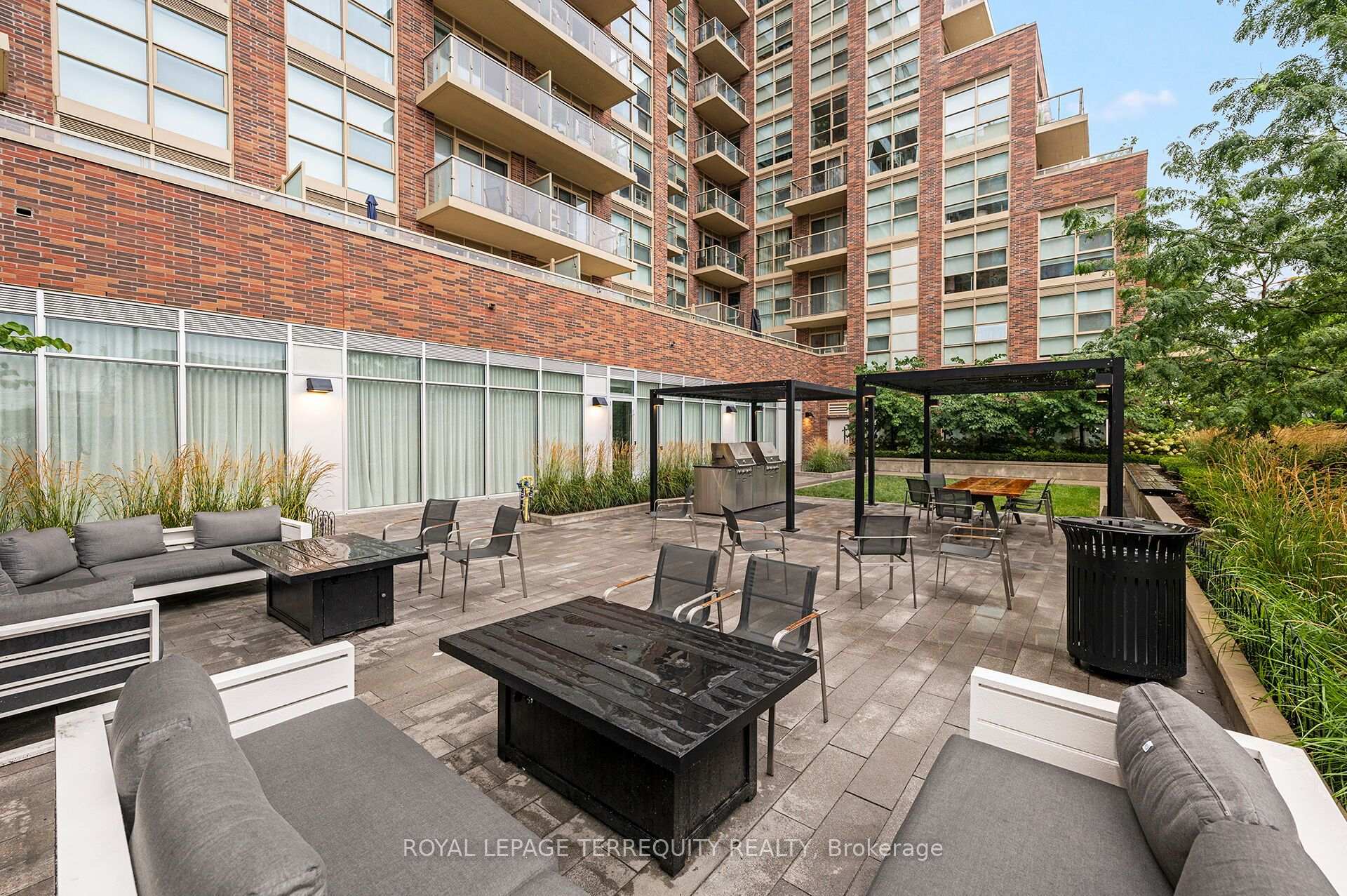 Photo 20 of Unit 804, 1787 St Clair Avenue W, Toronto, Weston-Pellam Park — HOMEH
