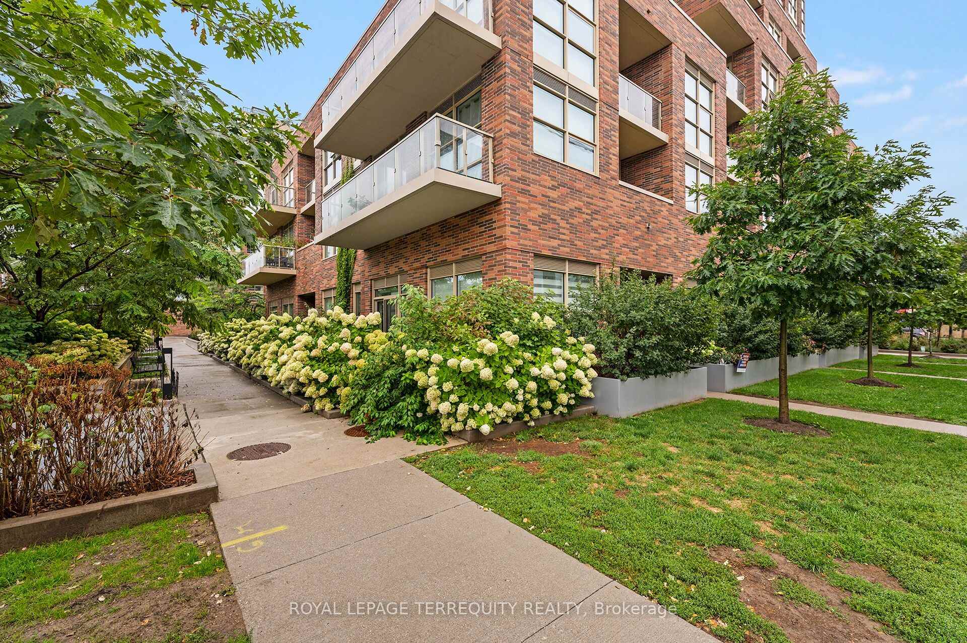 Photo 36 of Unit 804, 1787 St Clair Avenue W, Toronto, Weston-Pellam Park — HOMEH