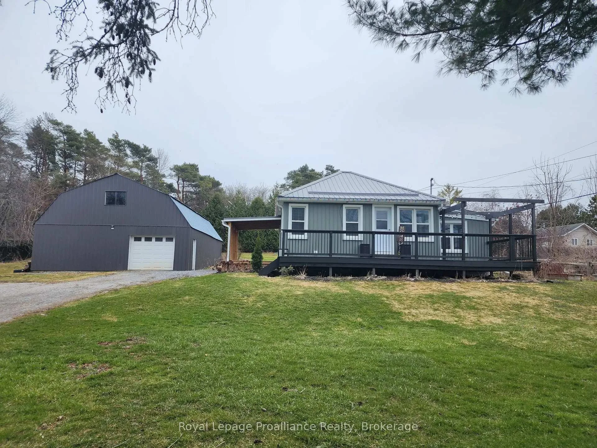 Photo 2 of 2307 County Rd 3, Prince Edward County, Ameliasburg Ward — HOMEH