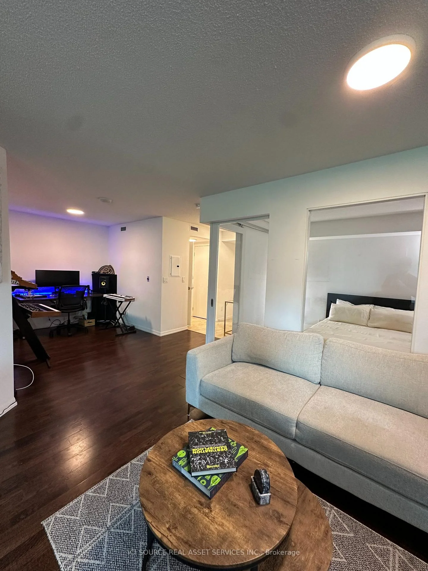 Photo 8 of Unit 457, 209 Fort York Boulevard, Toronto, Niagara — HOMEH