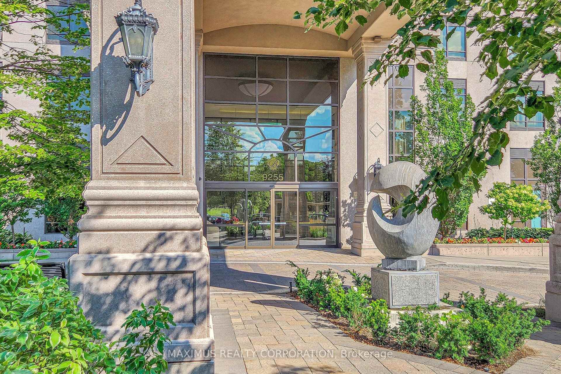 Photo 3 of Unit 1408, 9255 Jane Street, Vaughan, Maple — HOMEH
