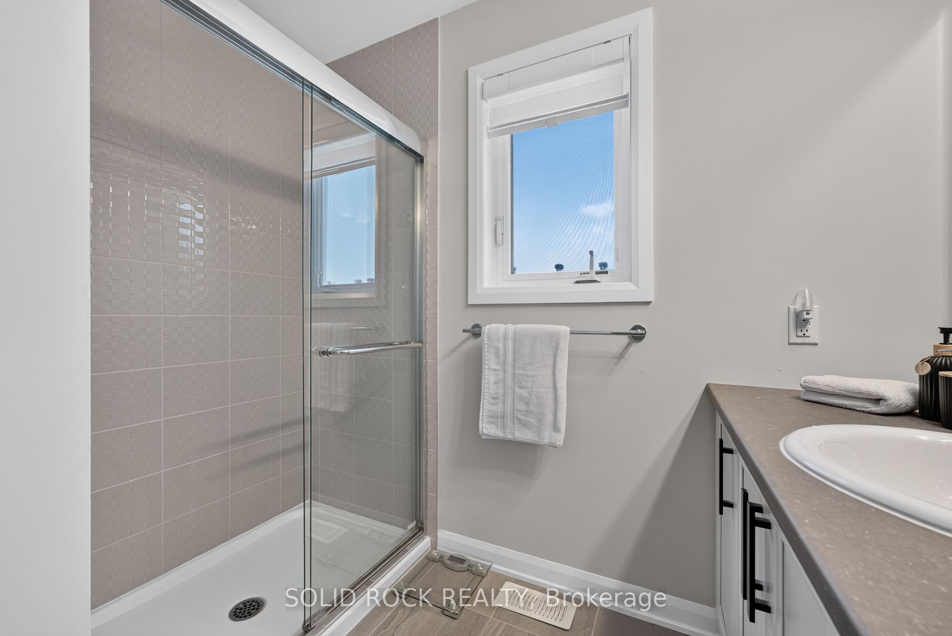 Photo 23 of 308 Drumlish Lane, Ottawa, Barrhaven - Half Moon Bay — HOMEH