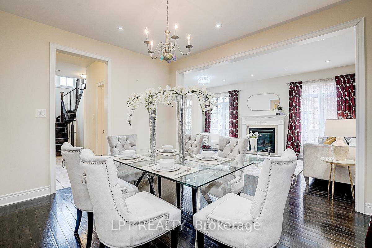Photo 7 of 116 Dunlop Street, Richmond Hill, Crosby — HOMEH