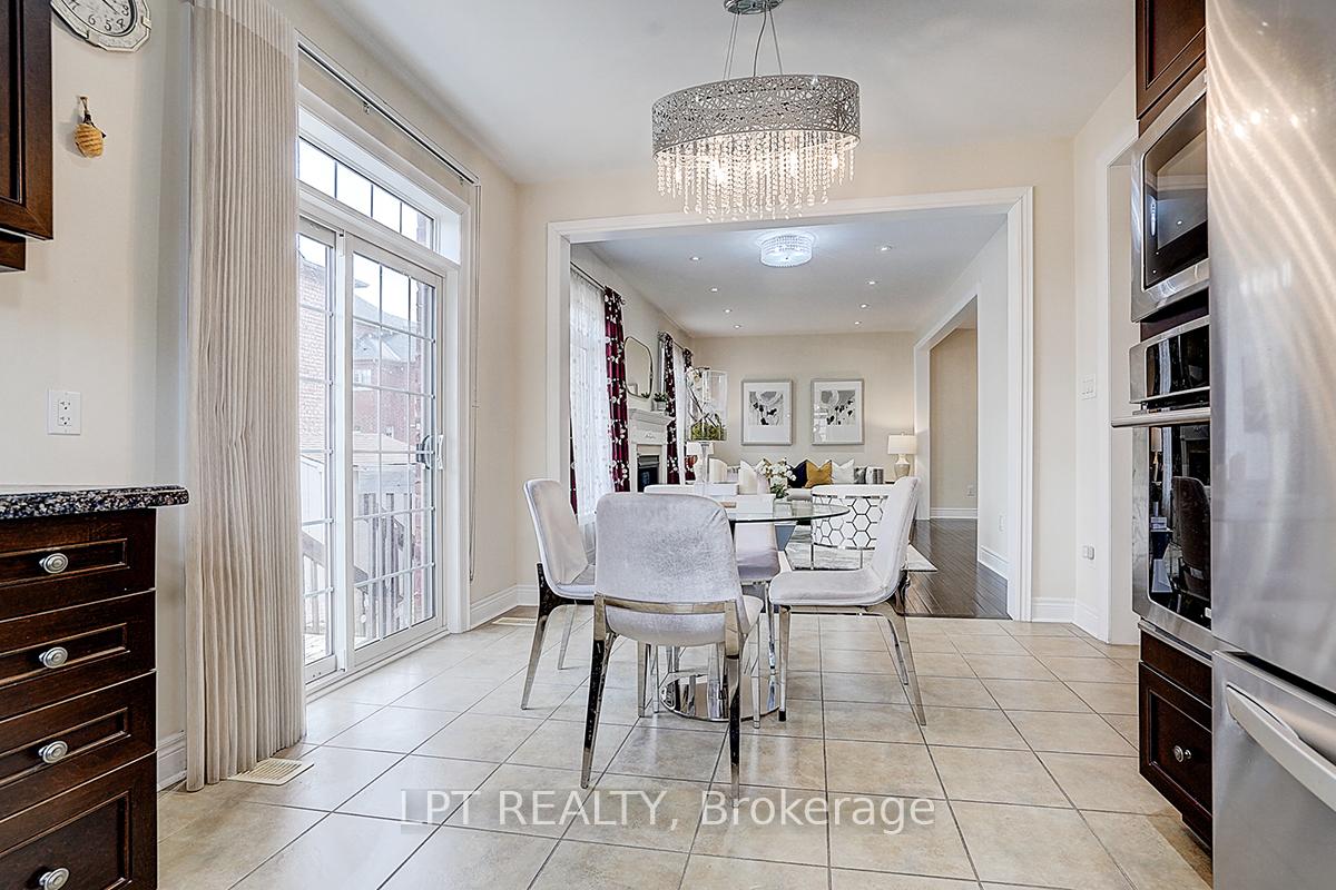 Photo 9 of 116 Dunlop Street, Richmond Hill, Crosby — HOMEH