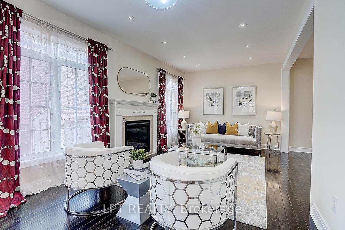 Photo 12 of 116 Dunlop Street, Richmond Hill, Crosby — HOMEH