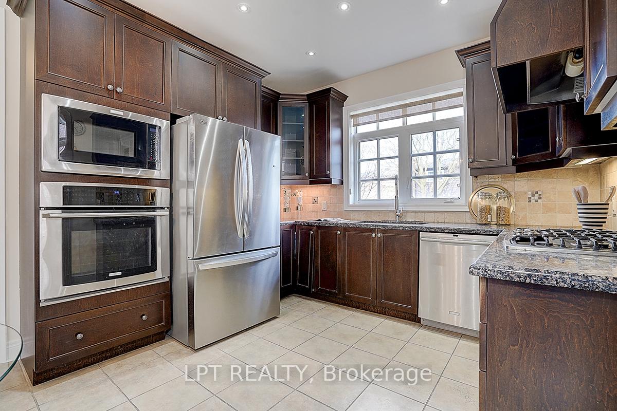 Photo 13 of 116 Dunlop Street, Richmond Hill, Crosby — HOMEH