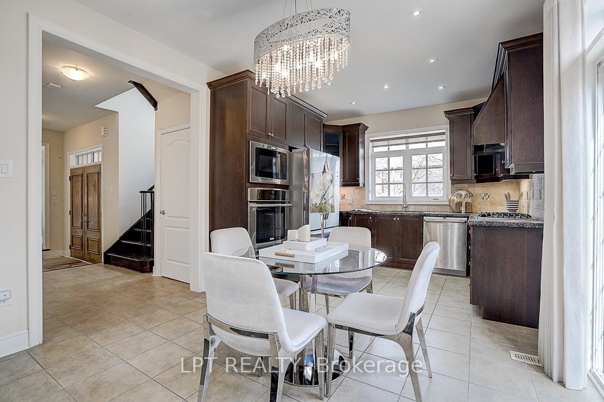 Photo 15 of 116 Dunlop Street, Richmond Hill, Crosby — HOMEH