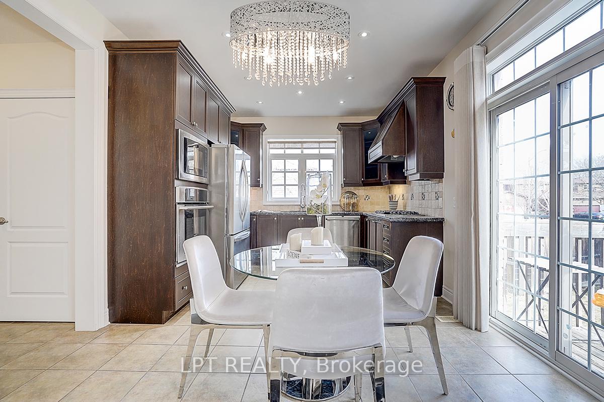 Photo 17 of 116 Dunlop Street, Richmond Hill, Crosby — HOMEH