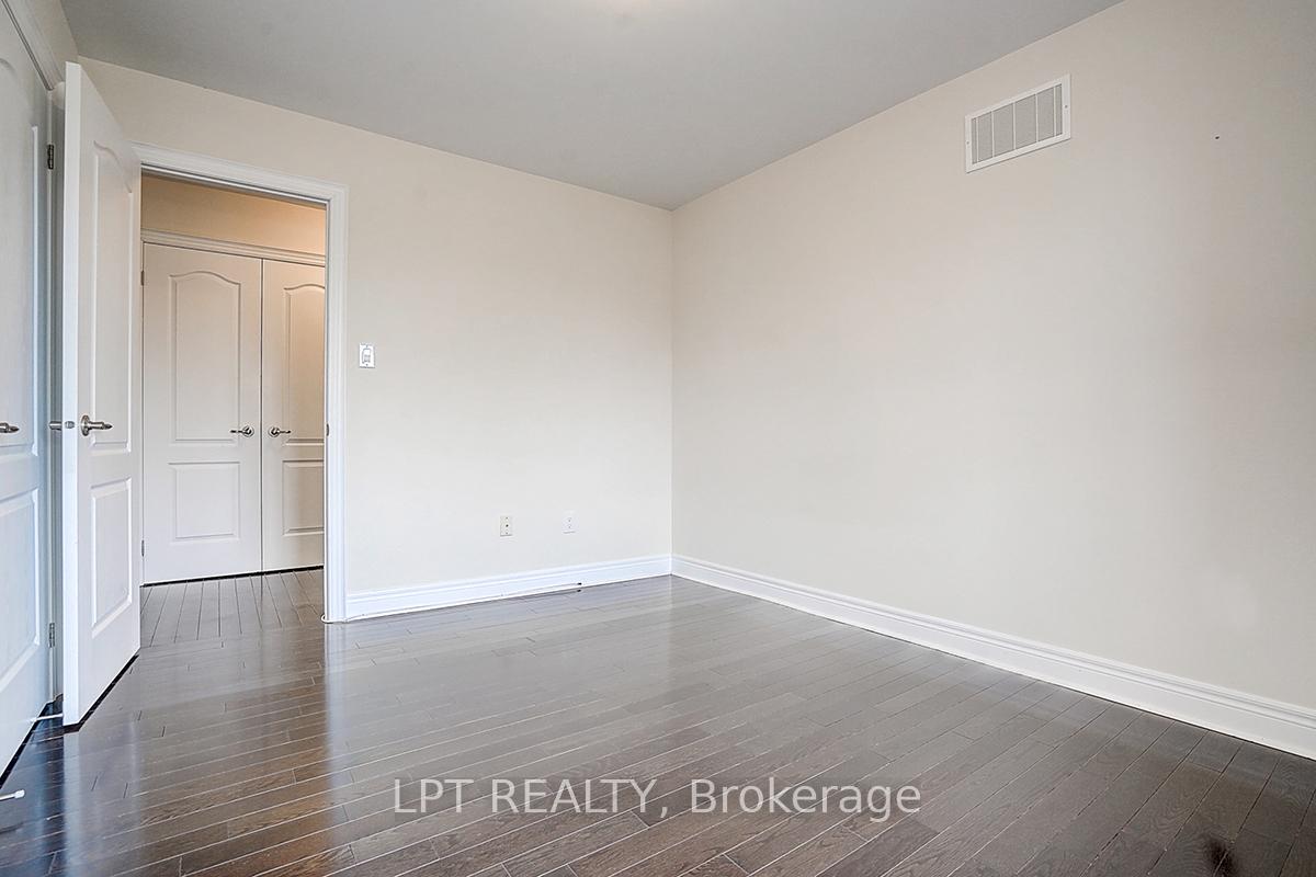 Photo 21 of 116 Dunlop Street, Richmond Hill, Crosby — HOMEH
