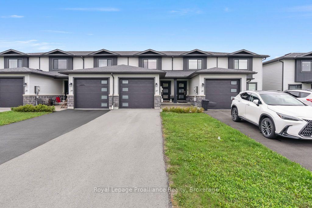 Photo 2 of 17 Dewal Place, Belleville, Belleville Ward — HOMEH