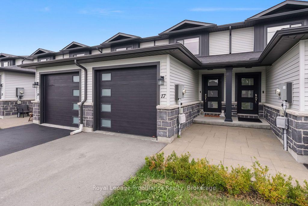 Photo 3 of 17 Dewal Place, Belleville, Belleville Ward — HOMEH