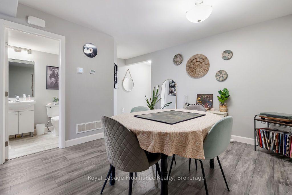 Photo 8 of 17 Dewal Place, Belleville, Belleville Ward — HOMEH