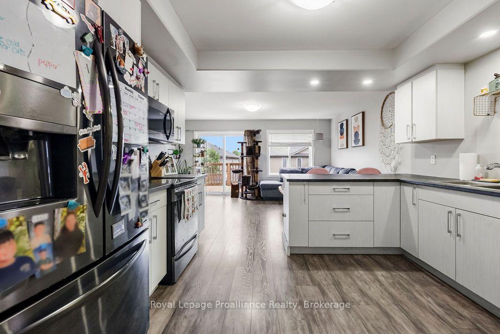 Photo 9 of 17 Dewal Place, Belleville, Belleville Ward — HOMEH