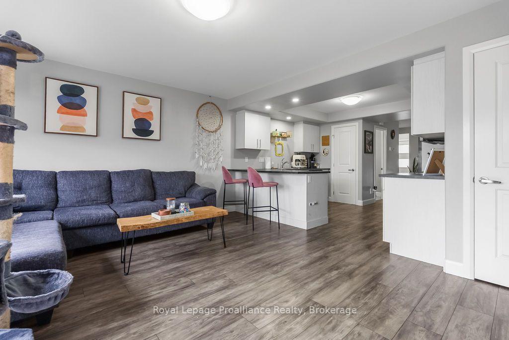 Photo 16 of 17 Dewal Place, Belleville, Belleville Ward — HOMEH