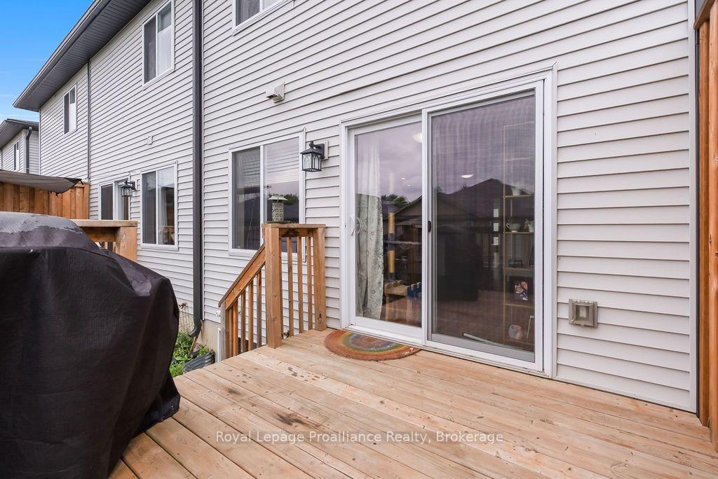 Photo 23 of 17 Dewal Place, Belleville, Belleville Ward — HOMEH