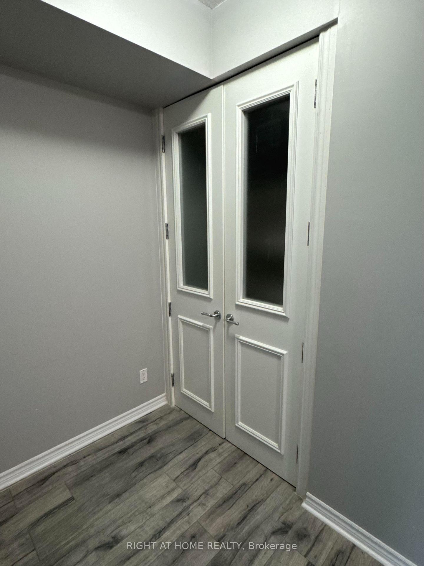 Photo 12 of Unit 305, 19 Grand Trunk Crescent, Toronto, Waterfront Communities — HOMEH
