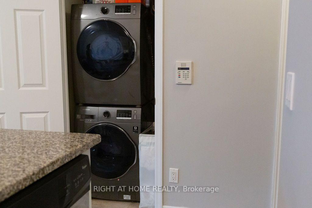 Photo 15 of Unit 305, 19 Grand Trunk Crescent, Toronto, Waterfront Communities — HOMEH
