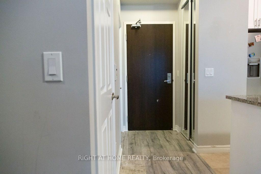 Photo 16 of Unit 305, 19 Grand Trunk Crescent, Toronto, Waterfront Communities — HOMEH
