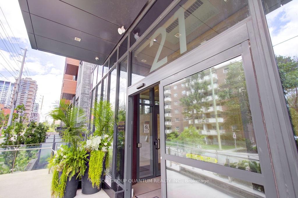 Photo 3 of Unit 202, 21 Park Street E, Mississauga, Port Credit — HOMEH