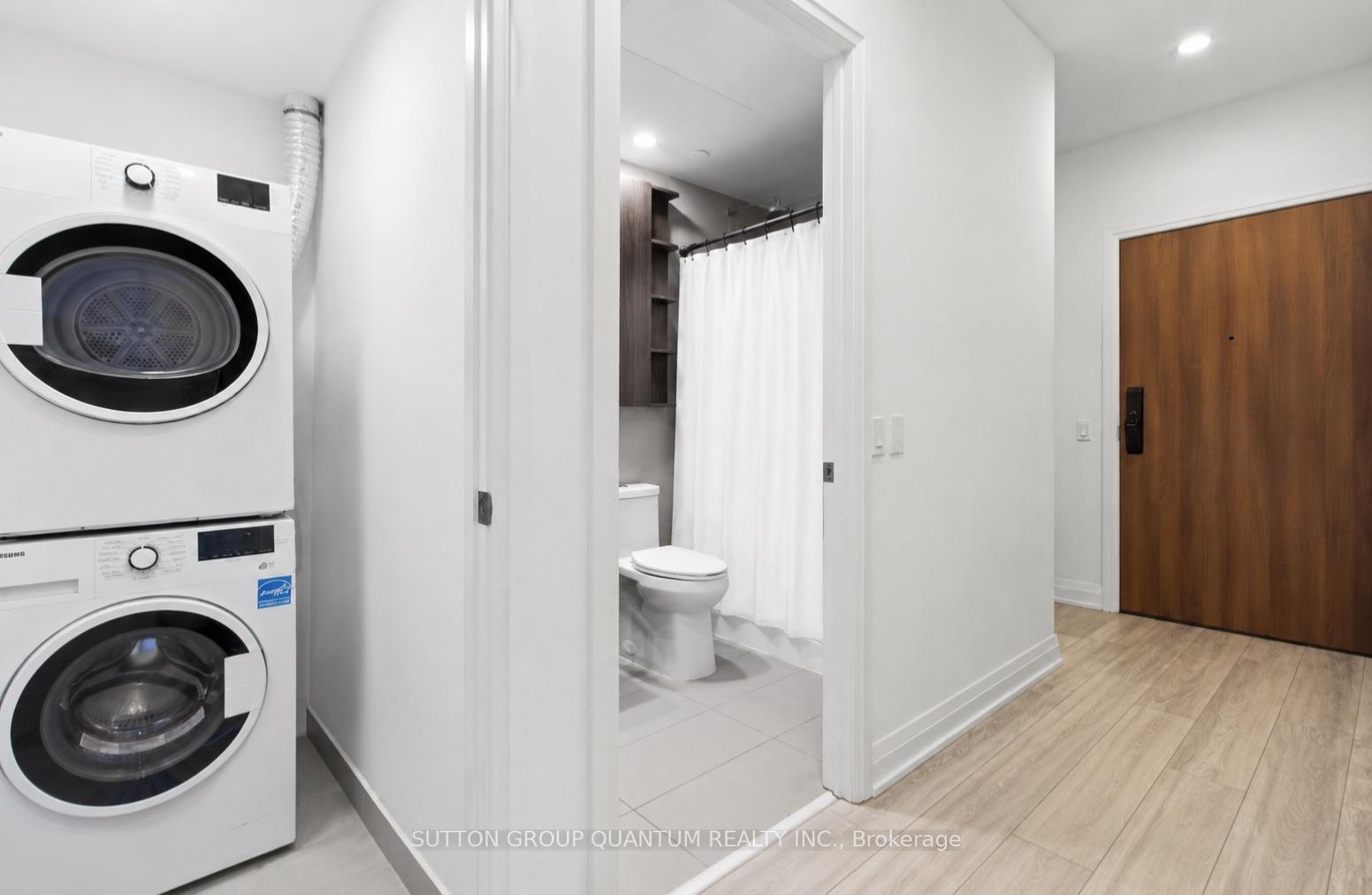 Photo 12 of Unit 202, 21 Park Street E, Mississauga, Port Credit — HOMEH