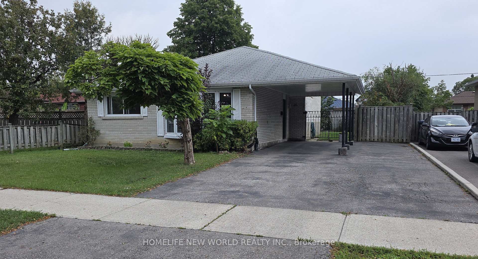 Front of 26 Murchison Crescent