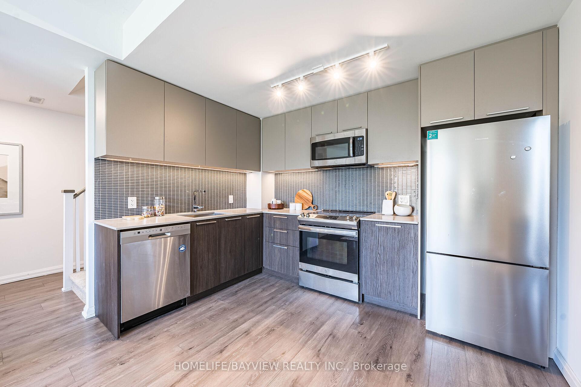 Photo 7 of Unit 24, 10 Brin Drive, Etobicoke, Edenbridge-Humber Valley — HOMEH