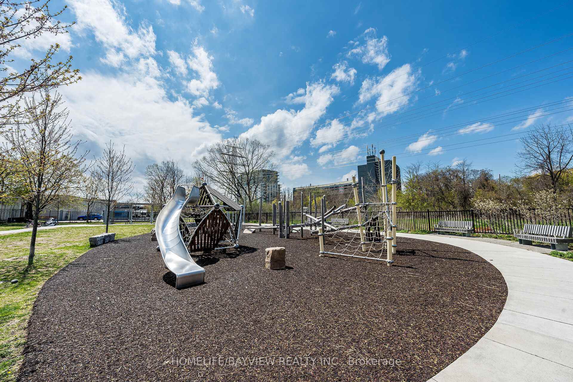 Photo 42 of Unit 24, 10 Brin Drive, Etobicoke, Edenbridge-Humber Valley — HOMEH