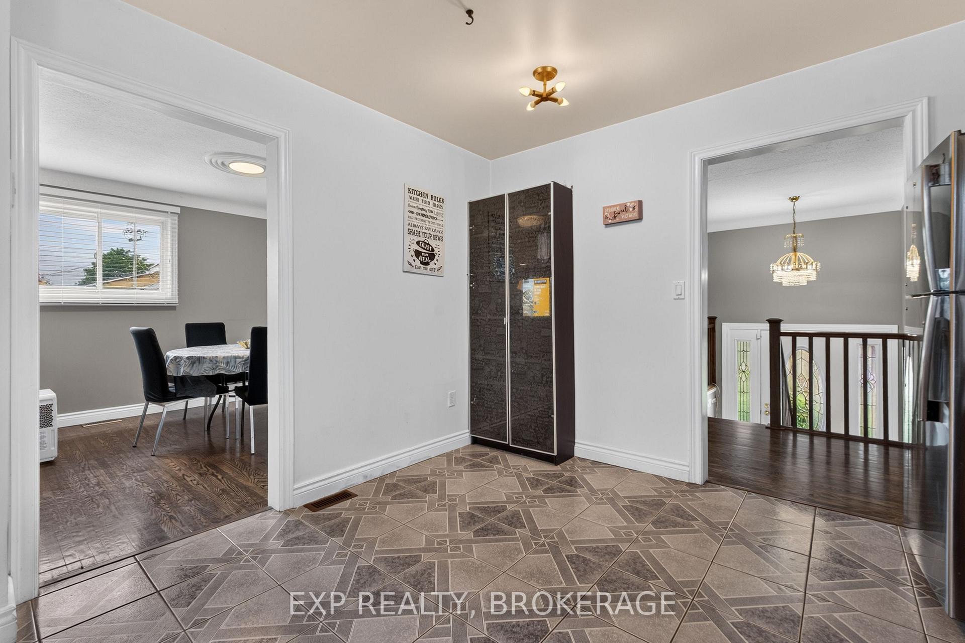 Photo 12 of 143 Morenz Crescent, Kingston, Rideau — HOMEH